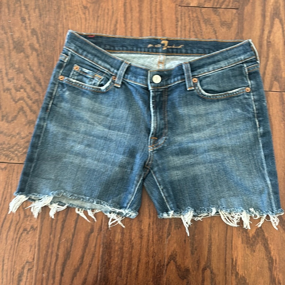Seven for all mankind Jean shorts, great condition
